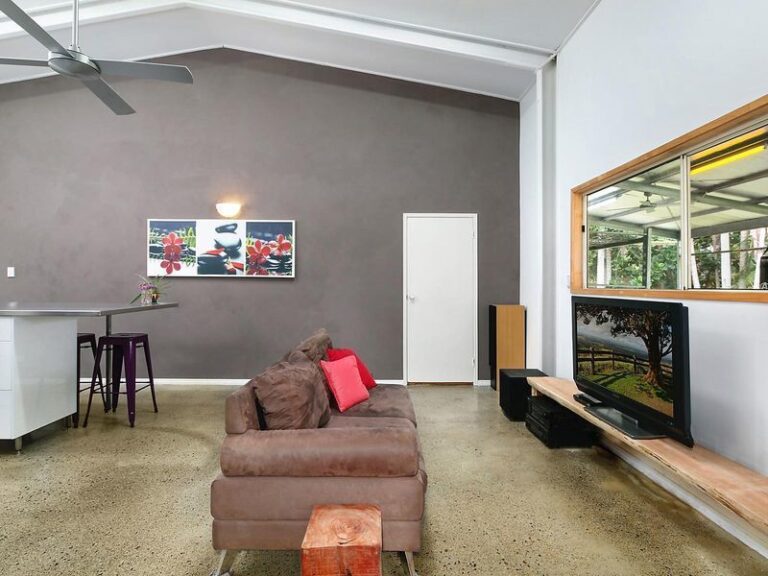 Sold - 48 Radbourne Road - New Property in Tanawha - Real Estate by Trudi Fernandez