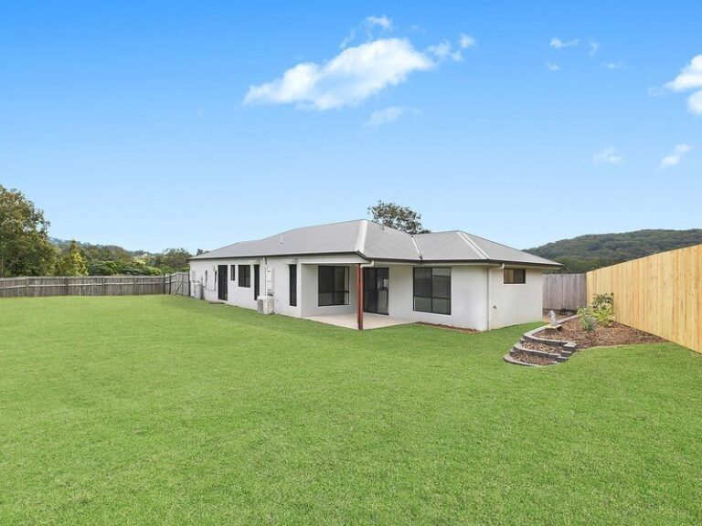 38 Expectation Circuit, NAMBOUR