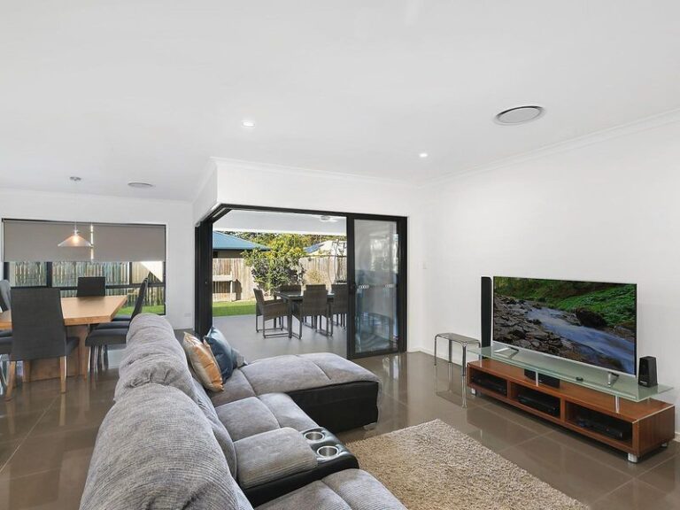 Sold - 30 Retreat Crescent - New Property in Yandina - Real Estate by Damien Michael