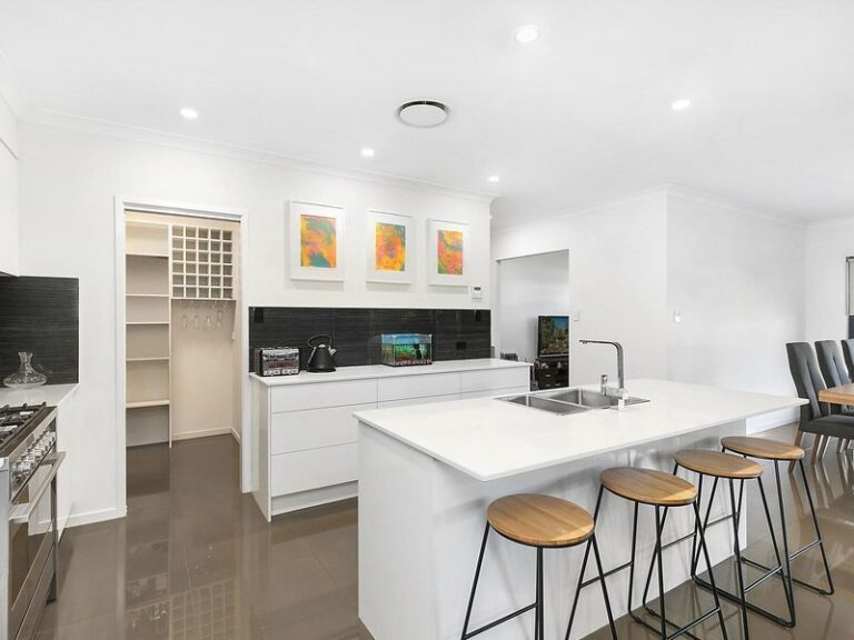 Sold - 30 Retreat Crescent - New Property in Yandina - Real Estate by Damien Michael