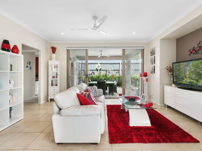 Sold - 27 Chestwood Crescent - New Property in SIPPY DOWNS - Real Estate by Geoff Ohmsen