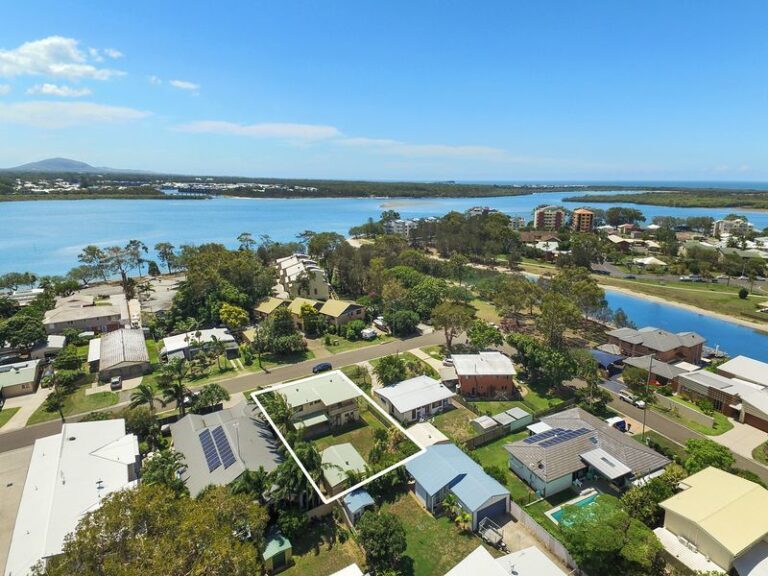Sold - 7 Broadwater Avenue - New Property in MAROOCHYDORE - Real Estate by Carlie Penn