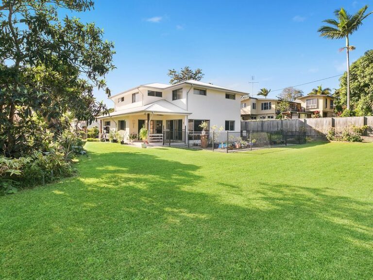 Sold - 62 Oogar Street - New Property in ALEXANDRA HEADLAND - Real Estate by Glennis Schindler