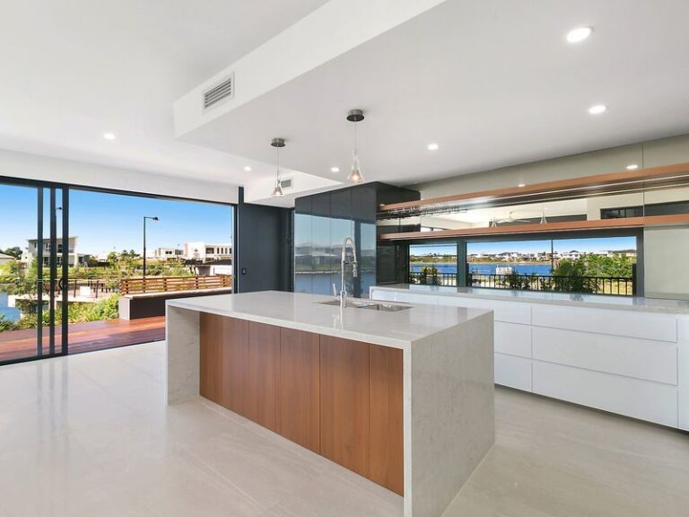 Sold - 38 Reflection Crescent - New Property in BIRTINYA - Real Estate by Damien Michael