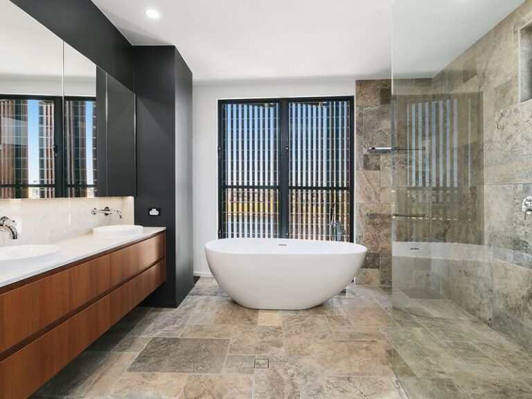 Sold - 38 Reflection Crescent - New Property in BIRTINYA - Real Estate by Damien Michael
