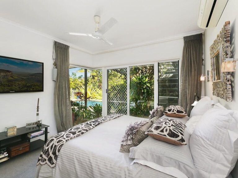Sold - 19 Sharon Crescent - New Property in MOUNTAIN CREEK - Real Estate by Geoff Ohmsen
