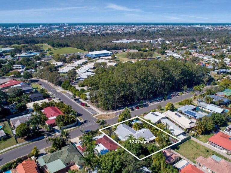 Sold - 19 Sharon Crescent - New Property in MOUNTAIN CREEK - Real Estate by Geoff Ohmsen