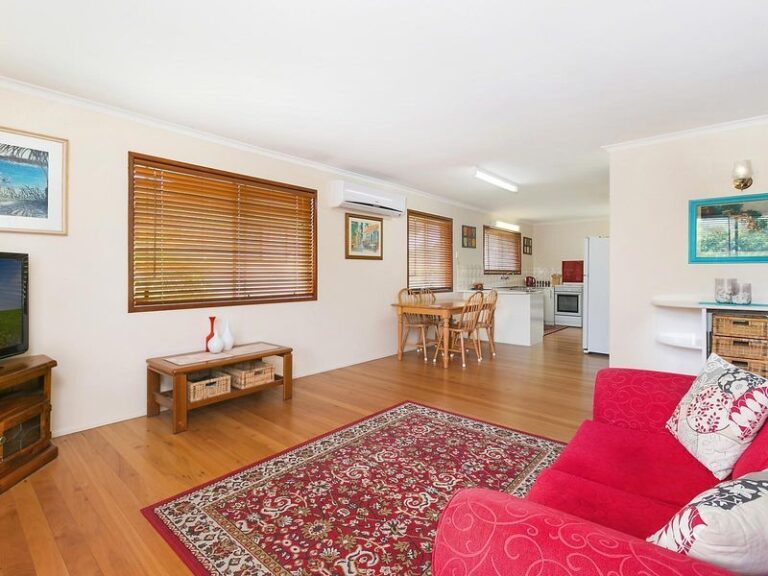 Sold - 83 Centenary Crescent - New Property in ALEXANDRA HEADLAND - Real Estate by Glennis Schindler