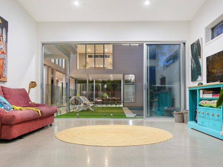 Sold - 20 Yorlambu Parade - New Property in MAROOCHYDORE - Real Estate by Carlie Penn