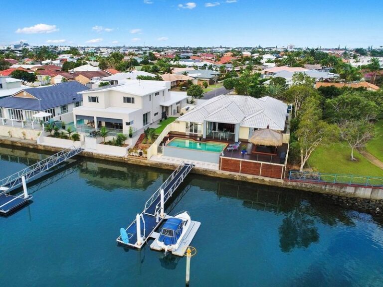Sold - 94 Chelsea Crescent - New Property in MINYAMA - Real Estate by Geoff Ohmsen