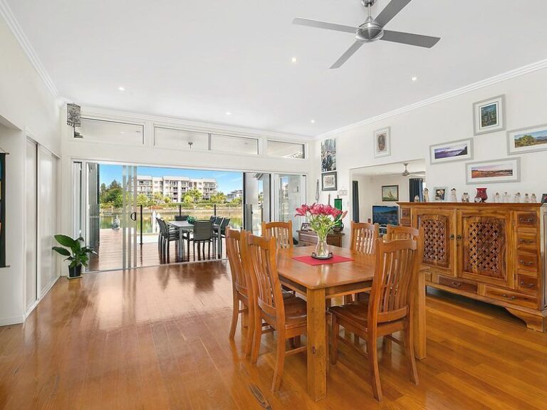 Sold - 94 Chelsea Crescent - New Property in MINYAMA - Real Estate by Geoff Ohmsen