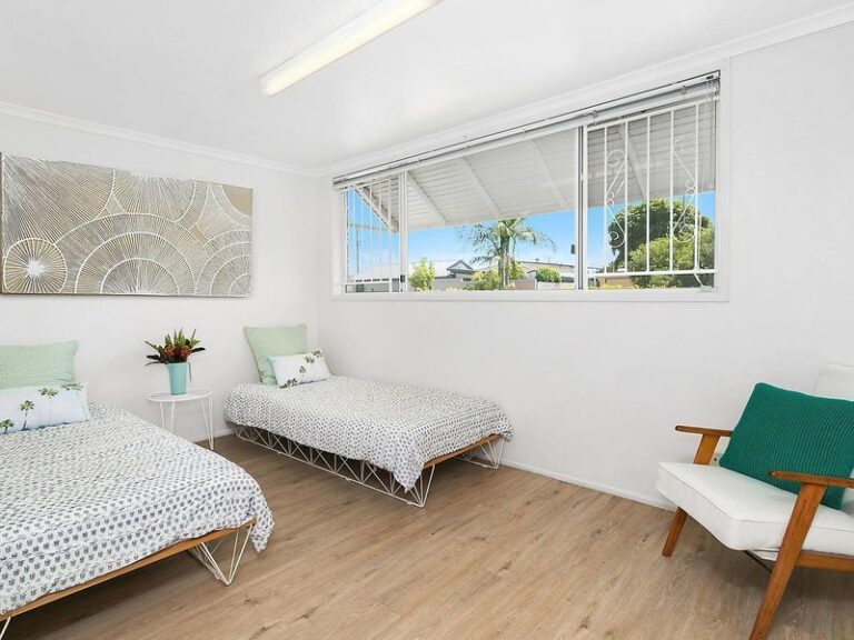 Sold - 40 Centenary Crescent - New Property in MAROOCHYDORE - Real Estate by Glennis Schindler