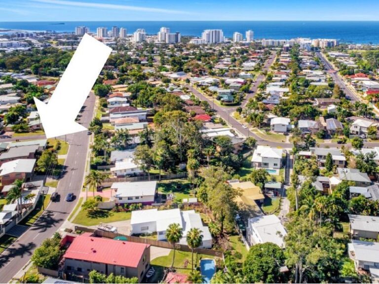 Sold - 40 Centenary Crescent - New Property in MAROOCHYDORE - Real Estate by Glennis Schindler