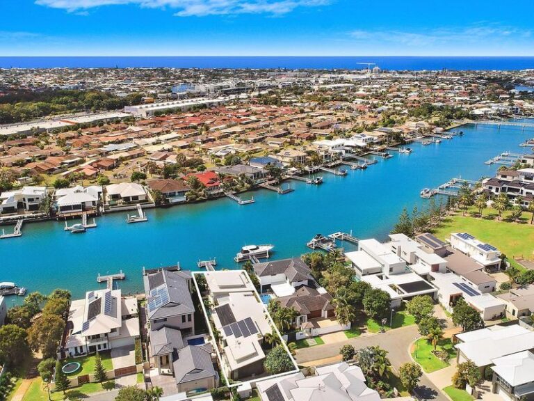 Sold - 11 Panama Court - New Property in KAWANA ISLAND - Real Estate by Geoff Ohmsen