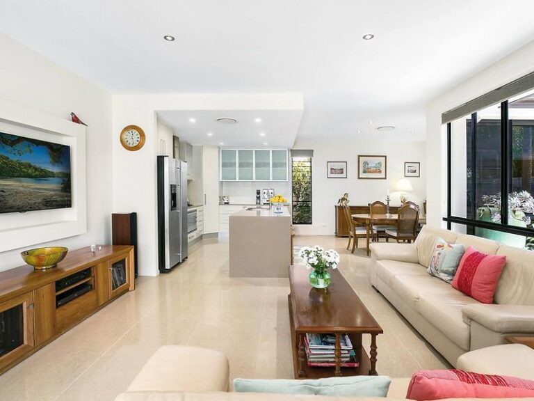 Sold - 3 Cocos Court - New Property in KAWANA ISLAND - Real Estate by Geoff Ohmsen
