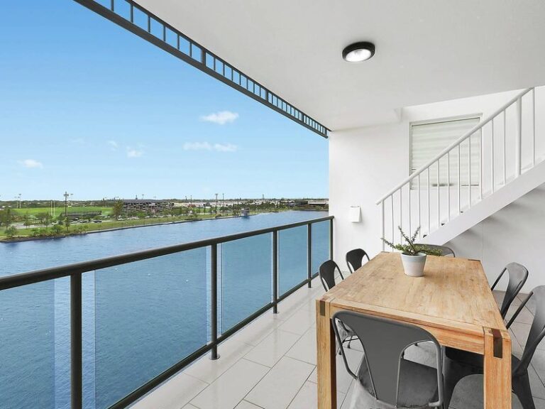 Sold - 62/11 Innovation Parkway - New Property in BIRTINYA - Real Estate by Carlie Penn