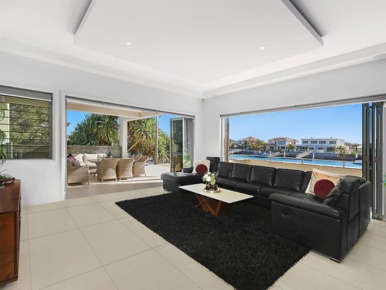 Sold - 25 Cuba Court - New Property in Kawana Island - Real Estate by Geoff Ohmsen