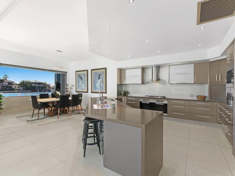 Sold - 25 Cuba Court - New Property in Kawana Island - Real Estate by Geoff Ohmsen
