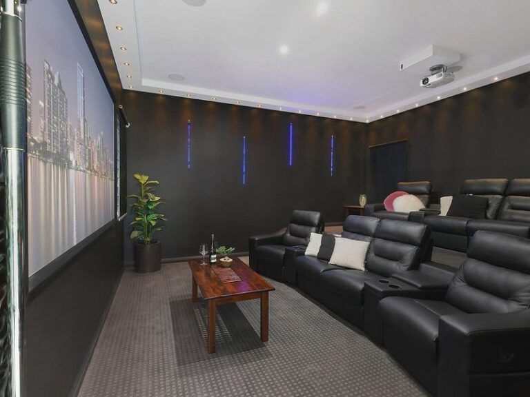 Sold - 25 Cuba Court - New Property in Kawana Island - Real Estate by Geoff Ohmsen