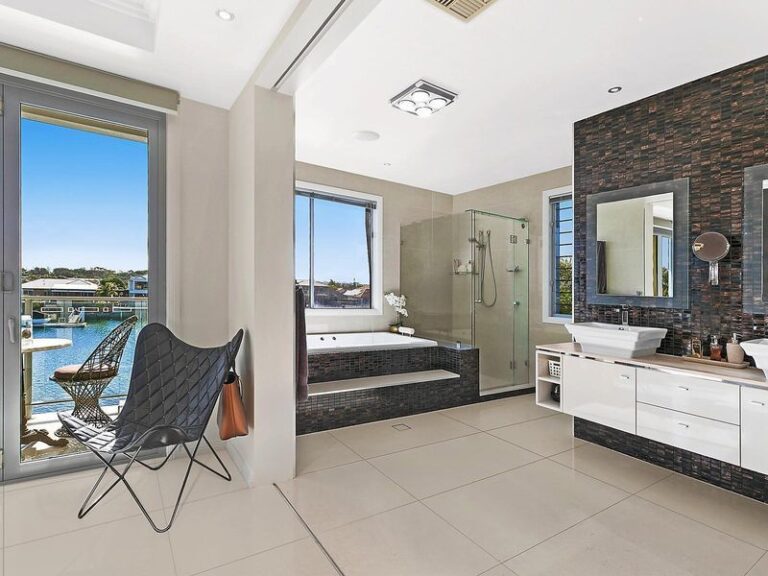 Sold - 25 Cuba Court - New Property in Kawana Island - Real Estate by Geoff Ohmsen