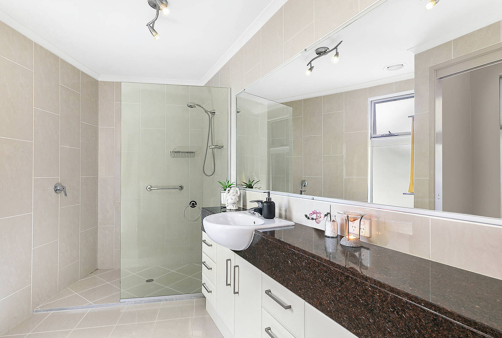 Sold - 2/93 Landsborough Parade - New Property in Golden Beach - Real Estate by Carlie Penn