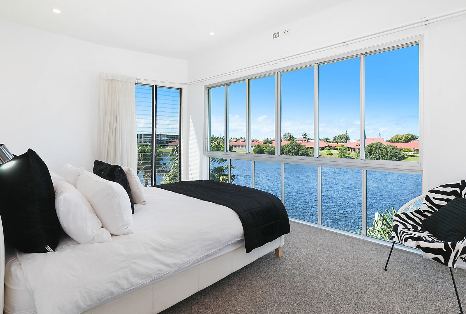 Sold - 11 Antigua Court - New Property in Kawana Island - Real Estate by Geoff Ohmsen