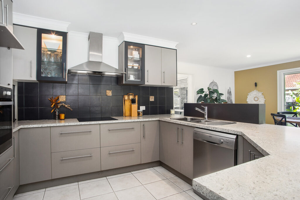 Sold - 33 Munbilla Close - New Property in Mountain Creek - Real Estate by Vicki Stewart