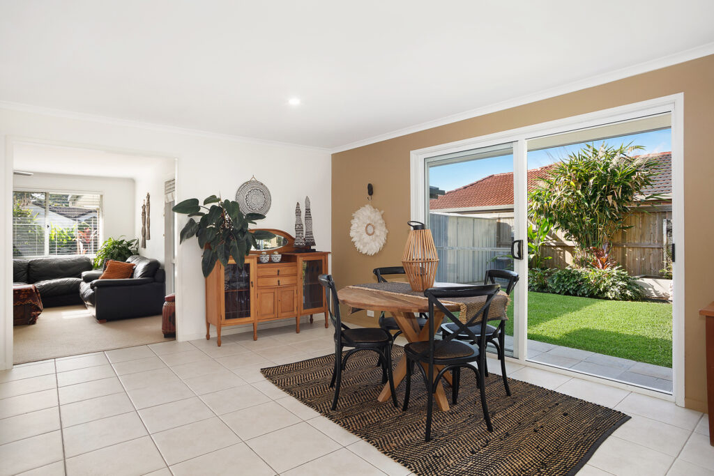 Sold - 33 Munbilla Close - New Property in Mountain Creek - Real Estate by Vicki Stewart