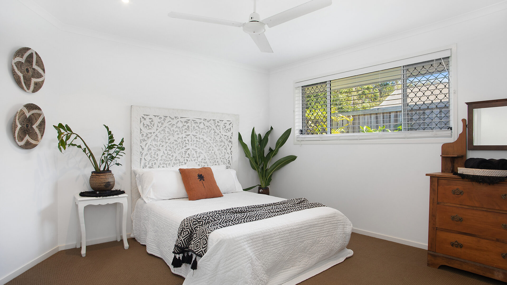 Sold - 33 Munbilla Close - New Property in Mountain Creek - Real Estate by Vicki Stewart