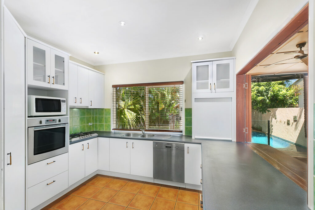Sold - 26 Bonaire Court - New Property in Parrearra - Real Estate by Vicki Stewart