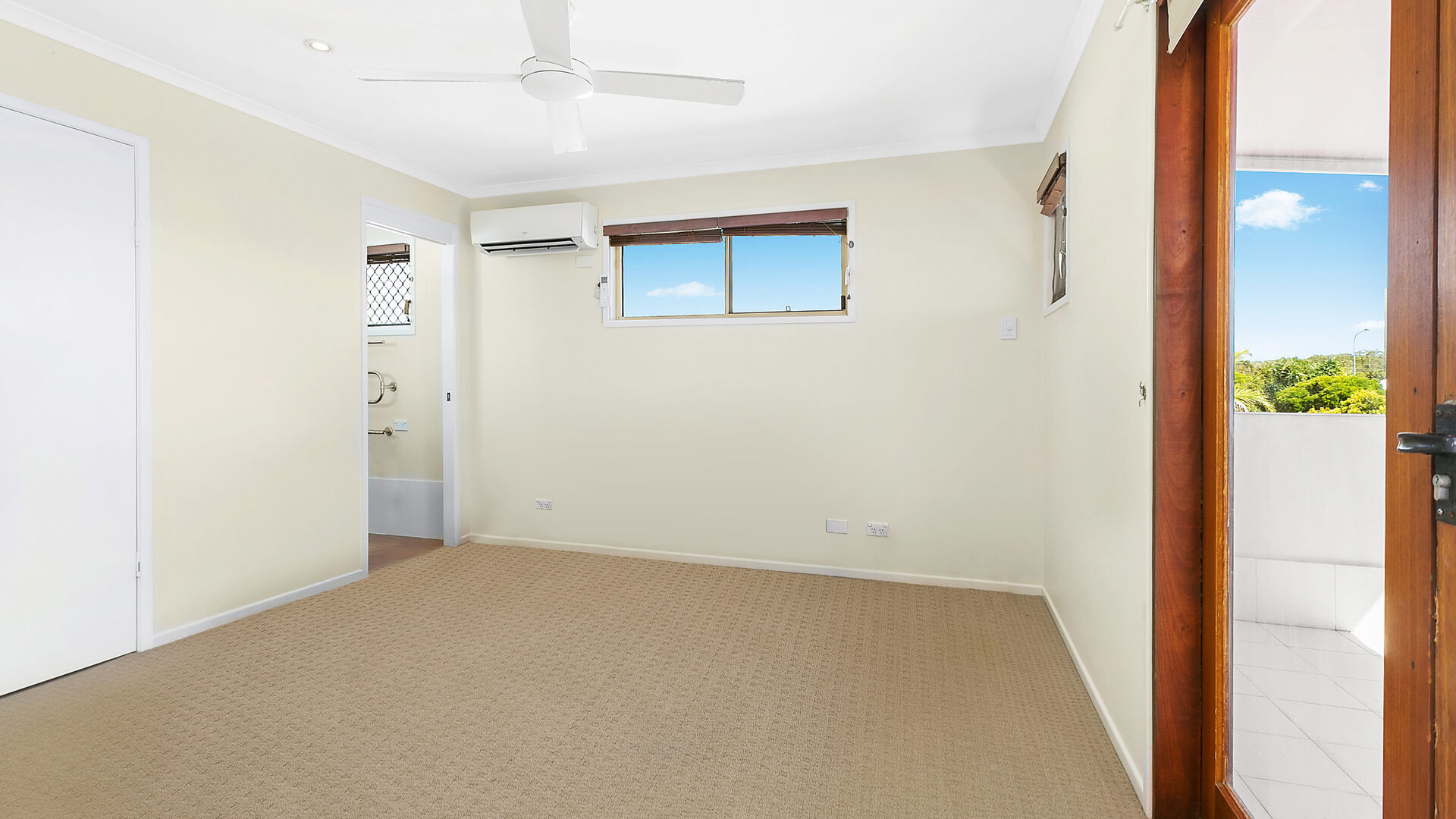 Sold - 26 Bonaire Court - New Property in Parrearra - Real Estate by Vicki Stewart