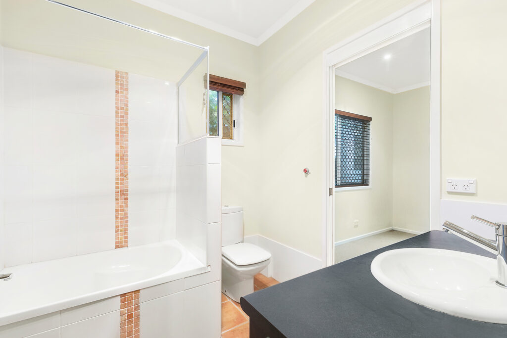 Sold - 26 Bonaire Court - New Property in Parrearra - Real Estate by Vicki Stewart