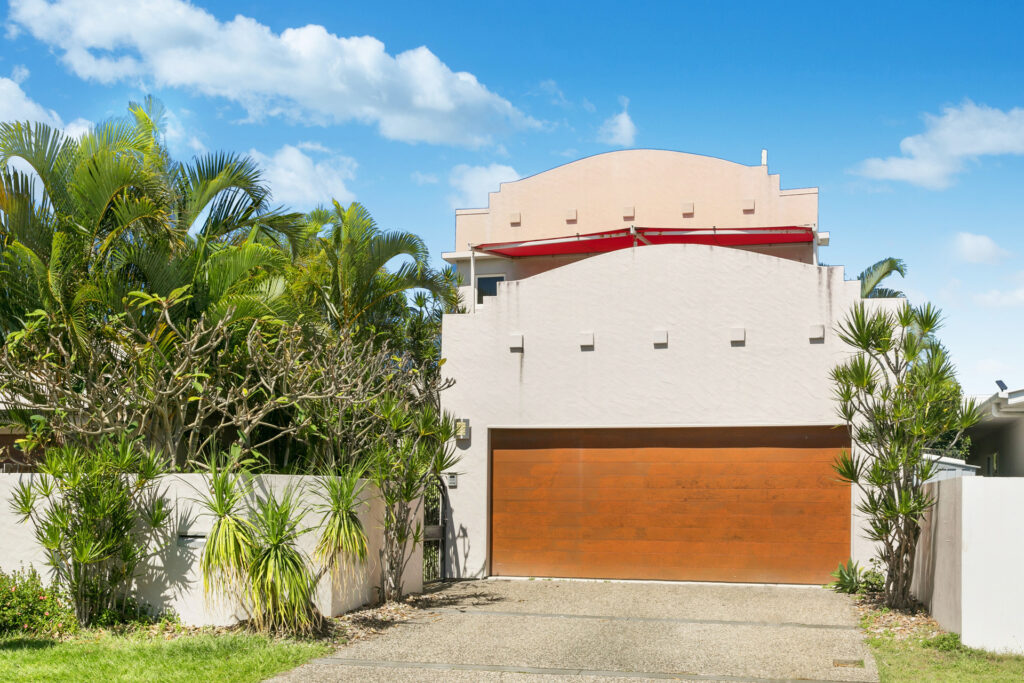 Sold - 26 Bonaire Court - New Property in Parrearra - Real Estate by Vicki Stewart