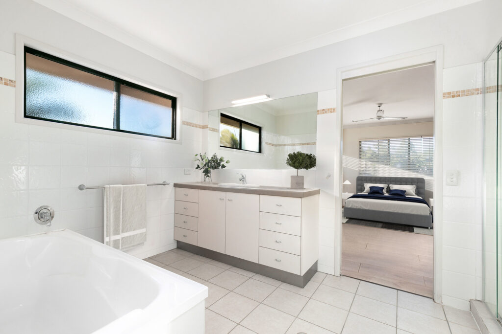 Sold - 20 Moorings Circuit - New Property in Twin Waters - Real Estate by Vicki Stewart