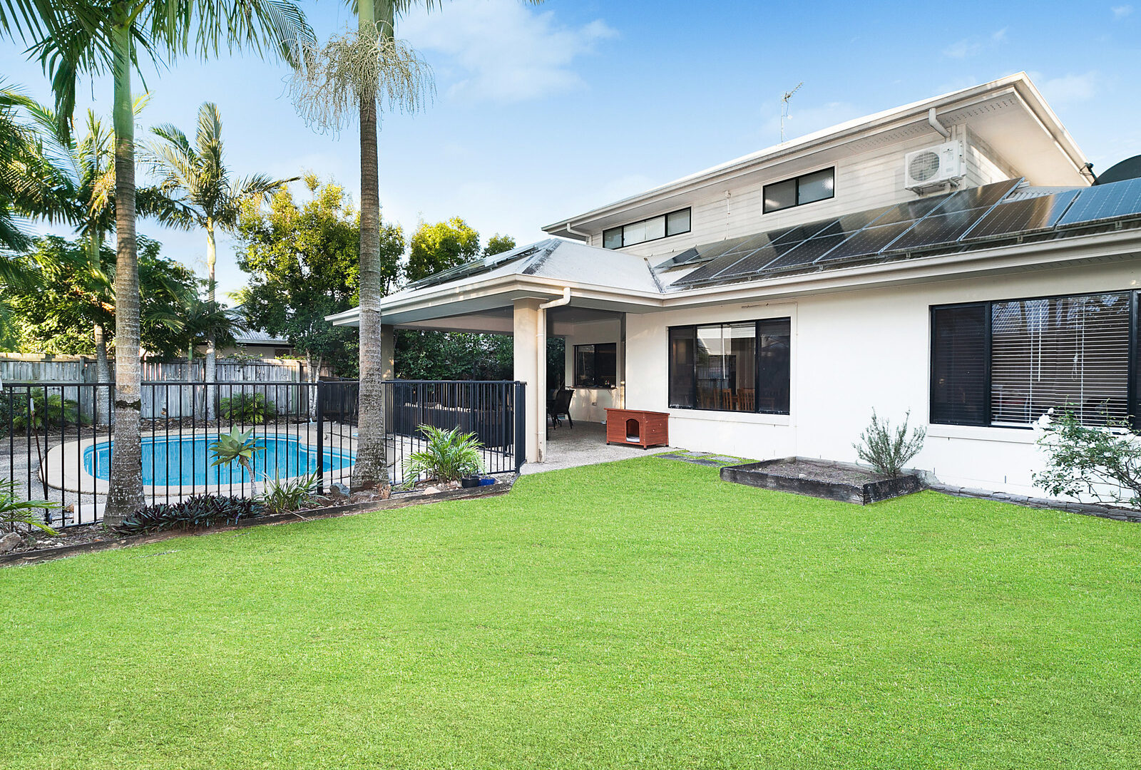 Sold - 20 Moorings Circuit - New Property in Twin Waters - Real Estate by Vicki Stewart
