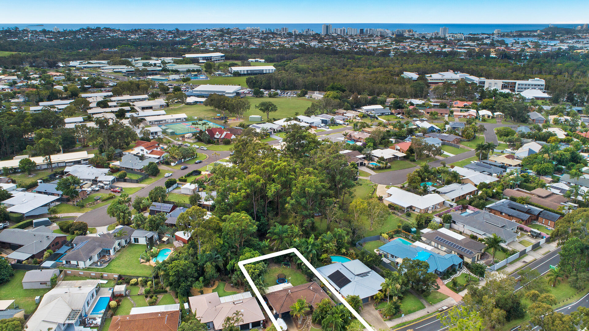 Sold - 52 Karawatha Drive - New Property in Mountain Creek - Real Estate by Vicki Stewart