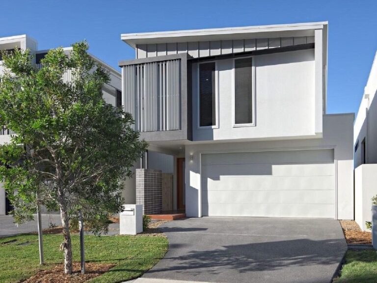 Sold - 50 Reflection Crescent - New Property in Birtinya - Real Estate by Vicki Stewart