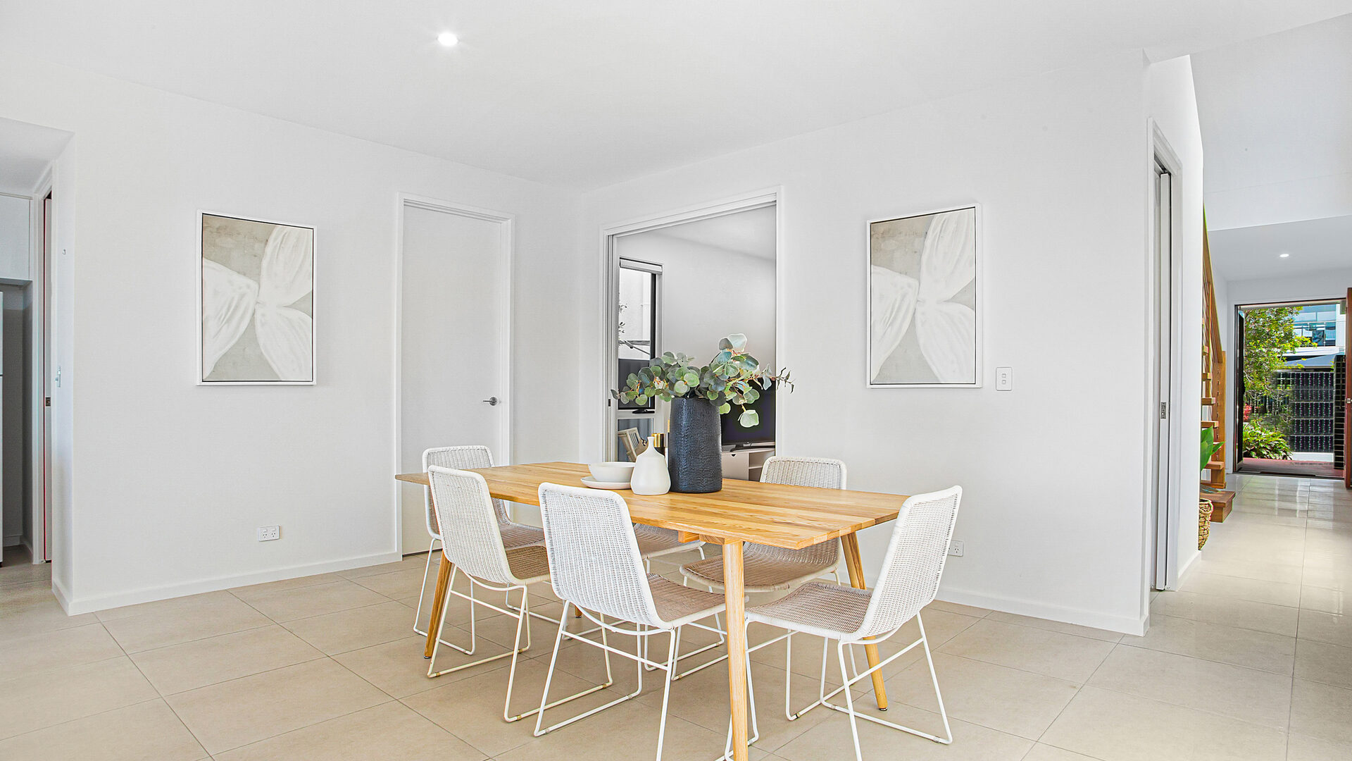 Sold - 50 Reflection Crescent - New Property in Birtinya - Real Estate by Vicki Stewart