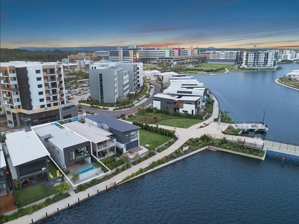Sold - 28 Reflection Crescent - New Property in Birtinya - Real Estate by Vicki Stewart