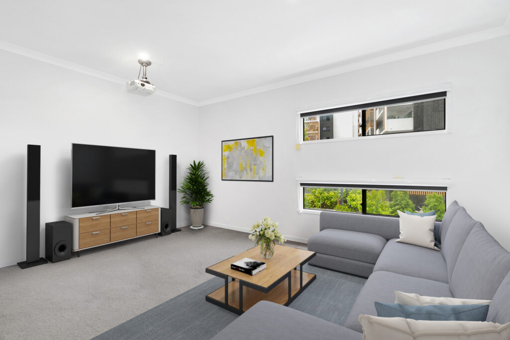Sold - 28 Reflection Crescent - New Property in Birtinya - Real Estate by Vicki Stewart