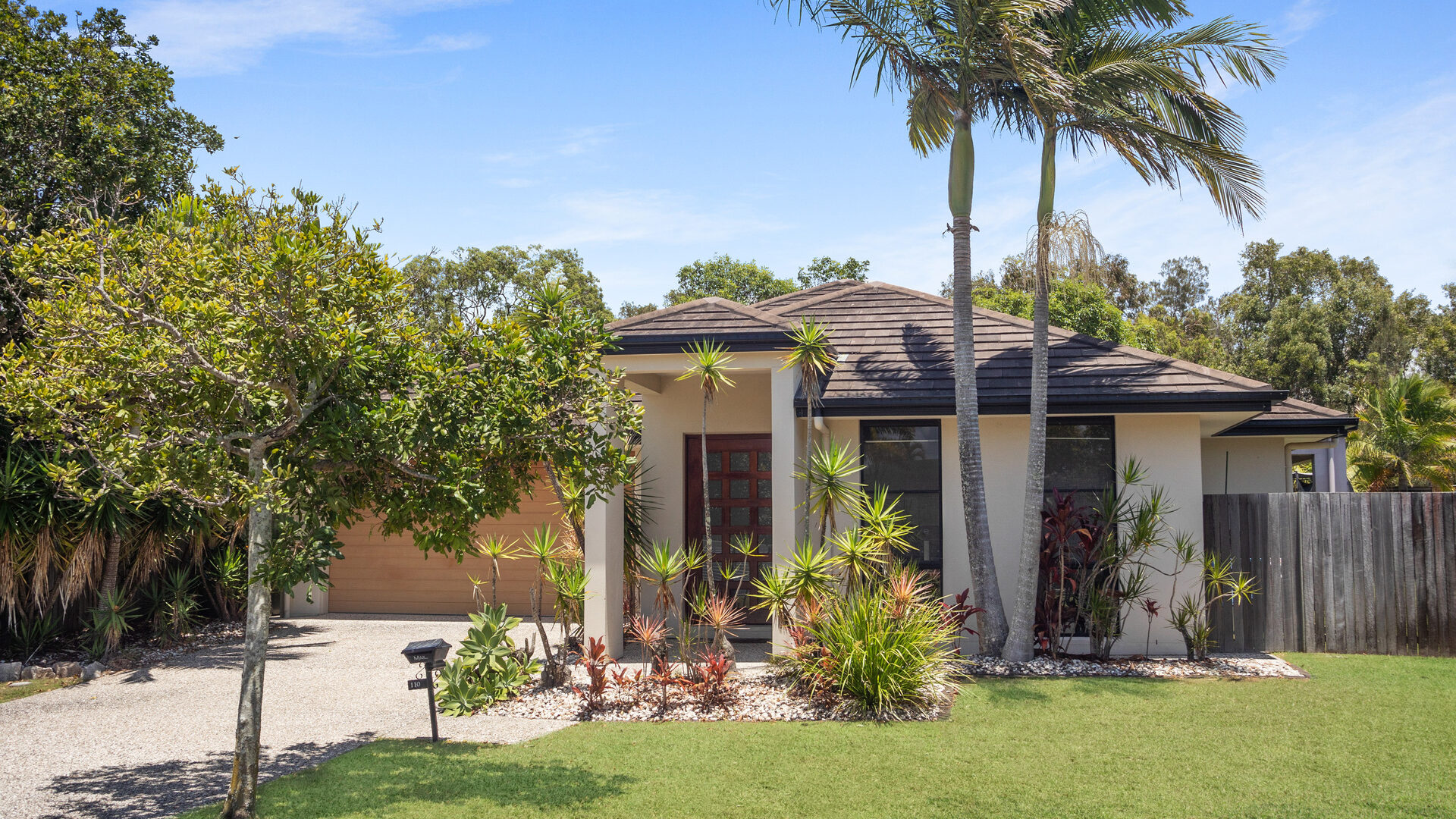 Sold - 110 Grand Parade - New Property in Parrearra - Real Estate by Vicki Stewart