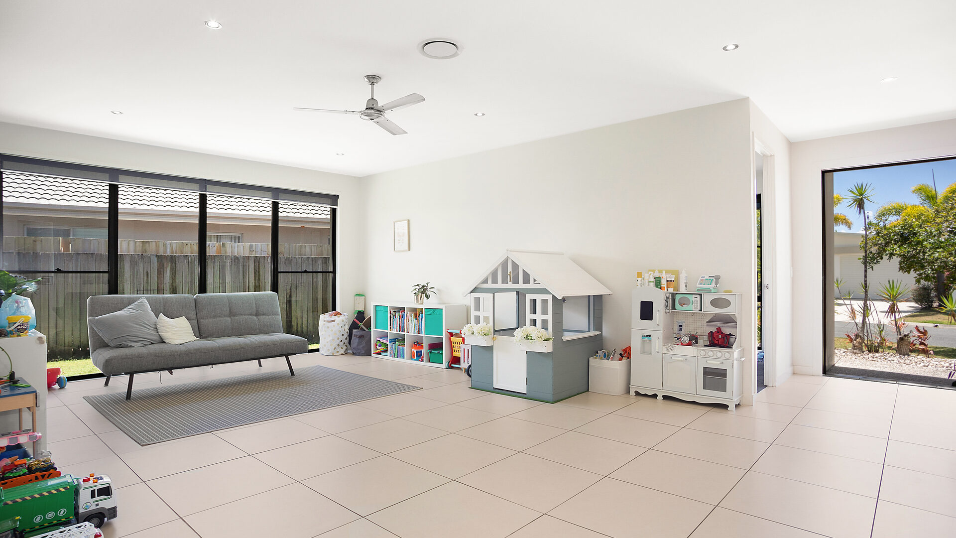 Sold - 110 Grand Parade - New Property in Parrearra - Real Estate by Vicki Stewart