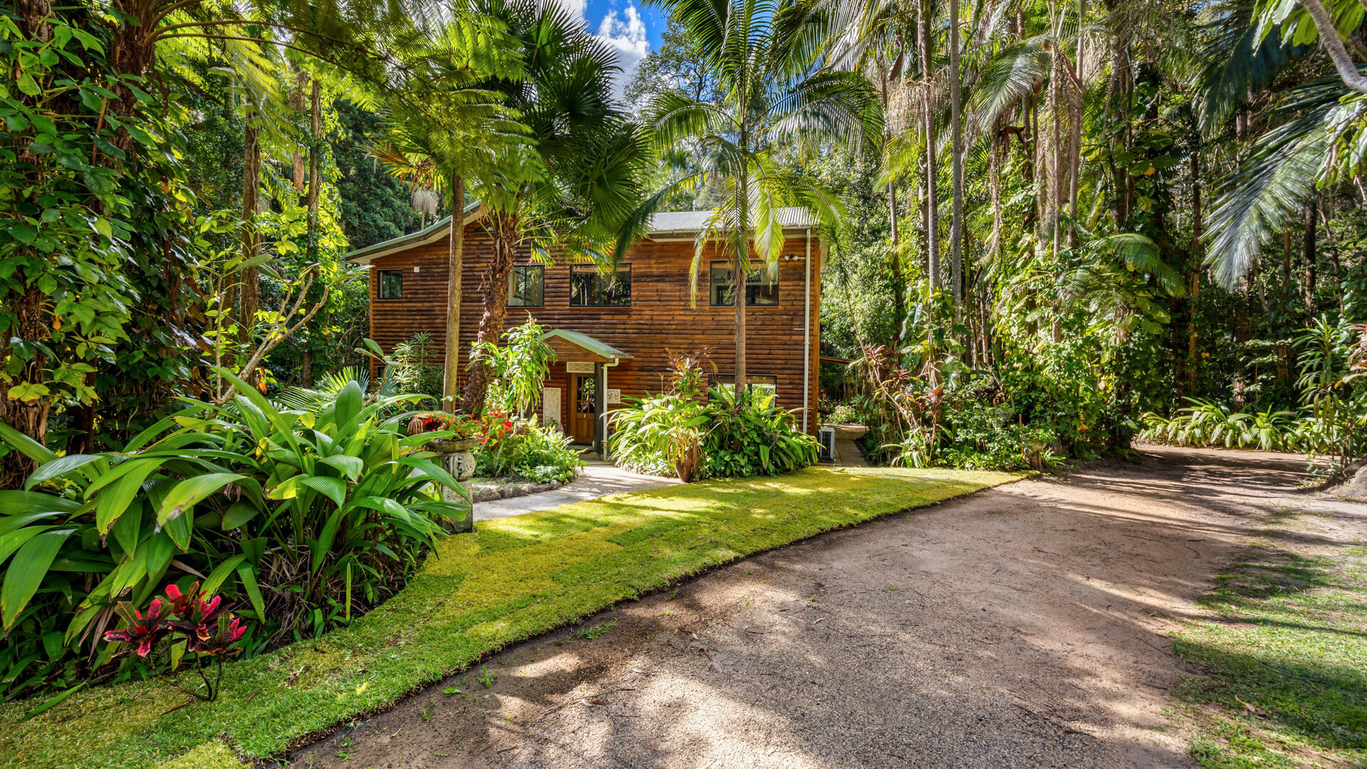 Sold - 5 Clorinda Place - New Property in Palmview - Real Estate by Shaun Hammill