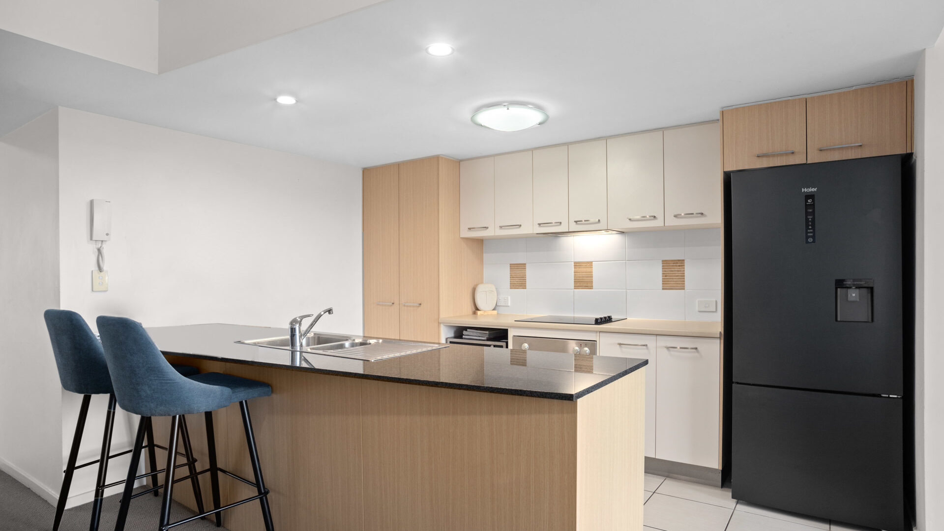 Sold - 55/10 Grand Parade - New Property in Kawana Island - Real Estate by Vicki Stewart