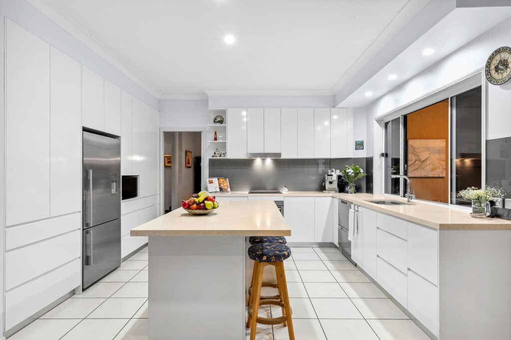 Sold - 10 Munbilla Close - New Property in Mountain Creek - Real Estate by Vicki Stewart