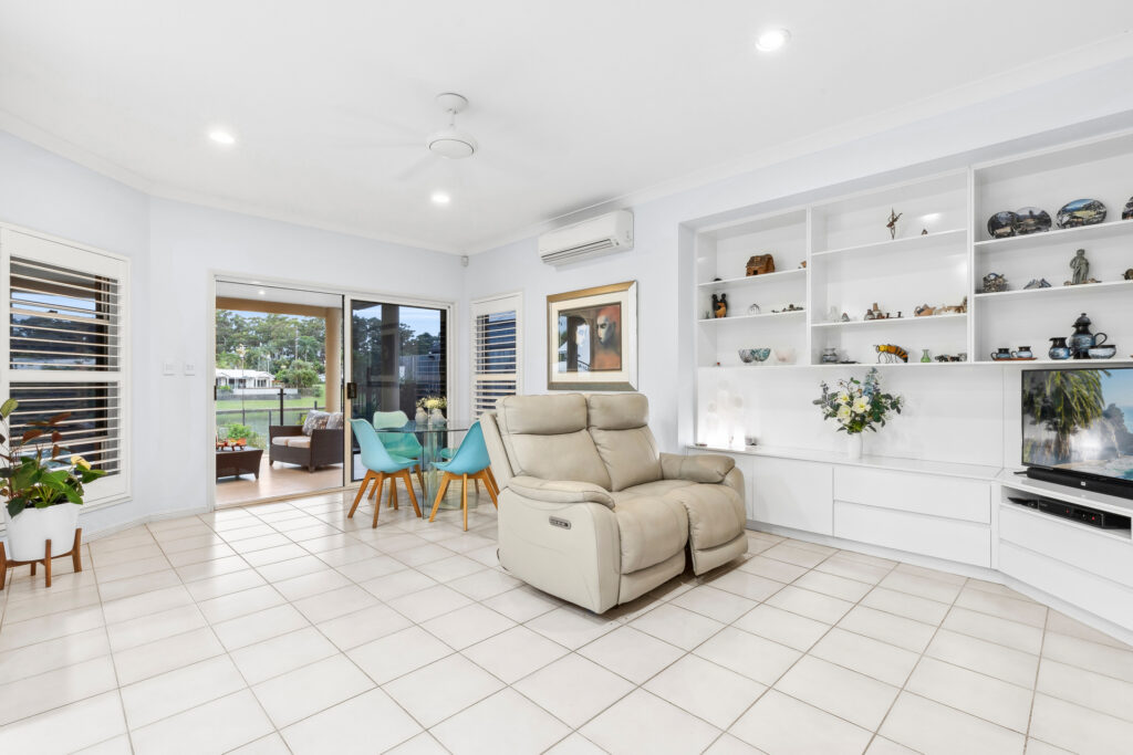 Sold - 10 Munbilla Close - New Property in Mountain Creek - Real Estate by Vicki Stewart