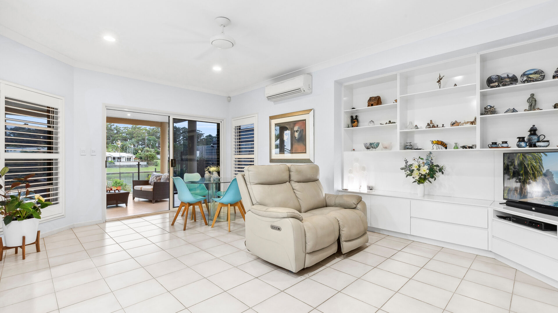 Sold - 10 Munbilla Close - New Property in Mountain Creek - Real Estate by Vicki Stewart