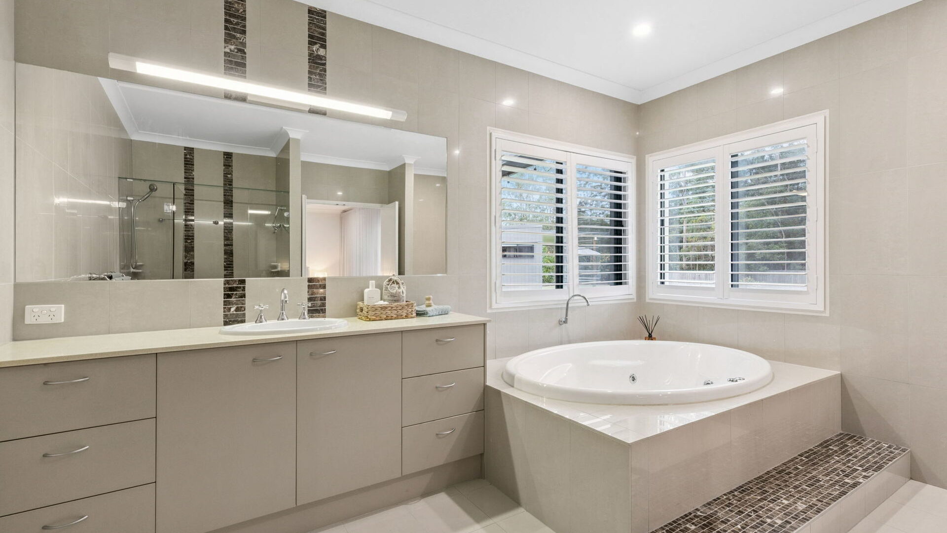Sold - 26 Walgarri Drive - New Property in Tanawha - Real Estate by Carlie Penn