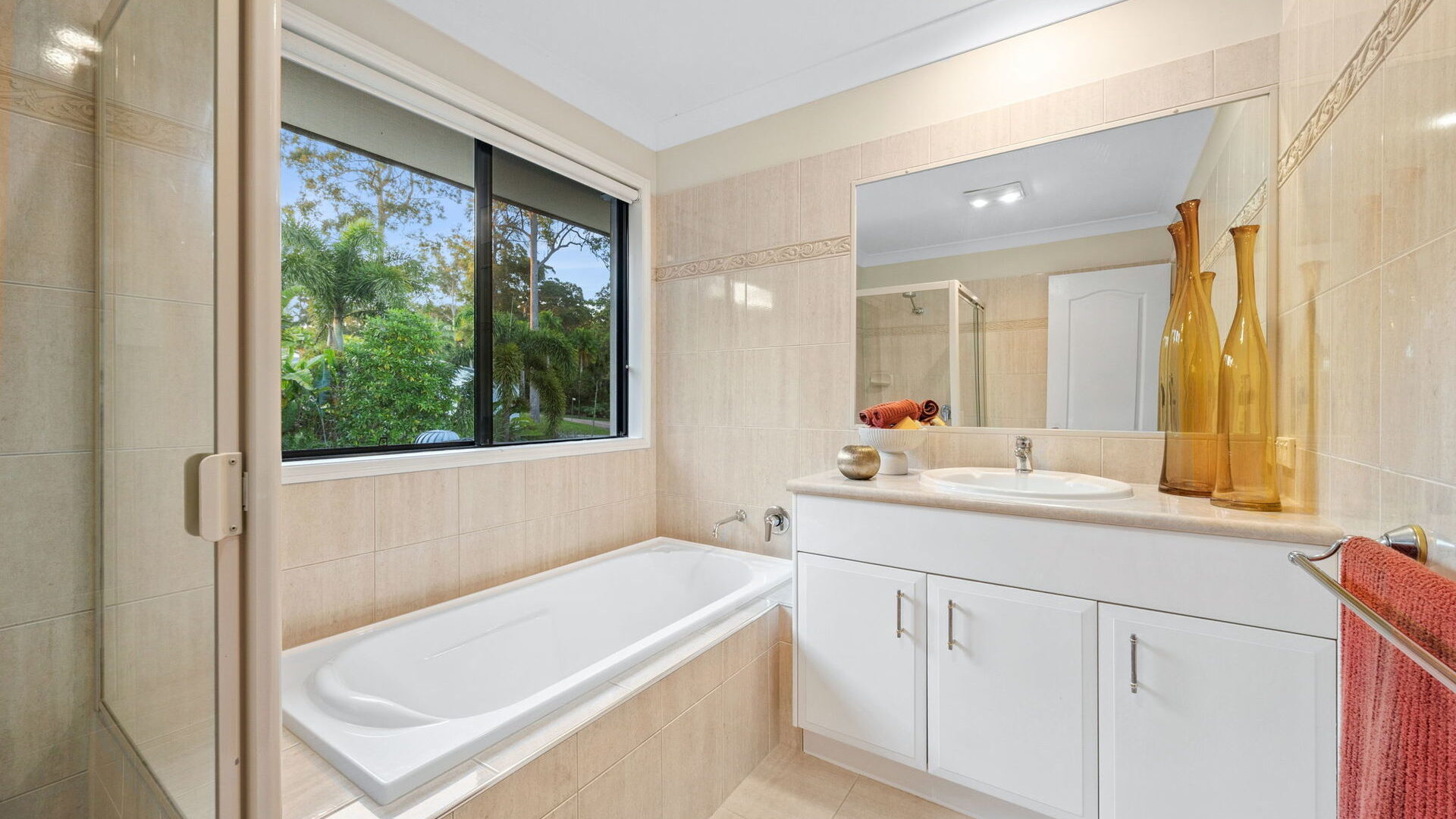 Sold - 6 Sarah Court - New Property in Tanawha - Real Estate by Damien Michael
