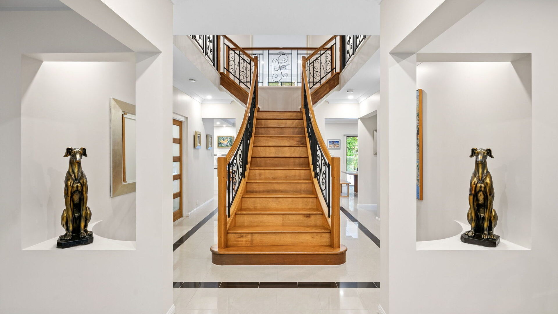 Sold - 6 Sarah Court - New Property in Tanawha - Real Estate by Damien Michael